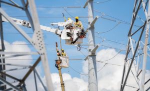 Trabajos eléctricos dejarán sin servicio a sectores y empresas por horas.