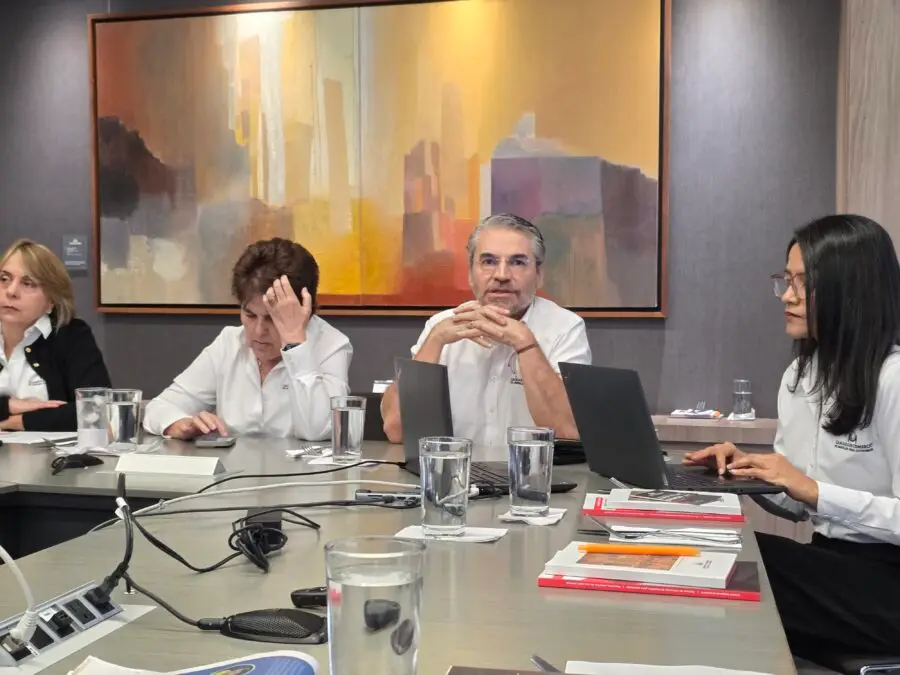 El crecimiento de viajeros dominicanos fortalece el intercambio turístico y comercial con Colombia.