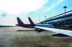 El encarecimiento del Avtur presiona tarifas y afecta a viajeros.