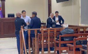 Audiencia definirá si acusados enfrentan juicio por corrupción