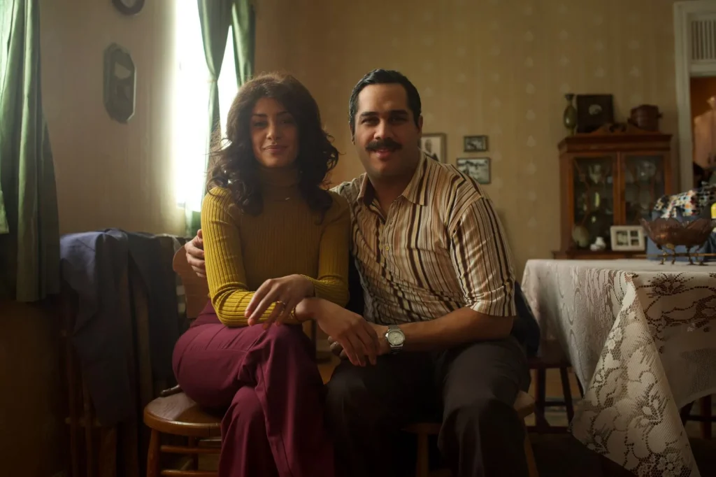 La película “Milly: Reina del Merengue”, inspirada en la vida de la cantante dominicana Milly Quezada, llegará a las salas de cine de República Dominicana el 16 de abril de 2026. El largometraje, dirigido por la cineasta Leticia Tonos, presenta una historia musical basada en la trayectoria artística de la intérprete conocida como “La Reina del Merengue”. La producción busca acercar al público a los momentos clave que marcaron la vida y carrera de la artista, así como su influencia en la difusión internacional del merengue.