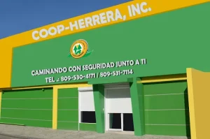 El bloqueo vial agrava la movilidad mientras víctimas exigen recuperar sus ahorros.