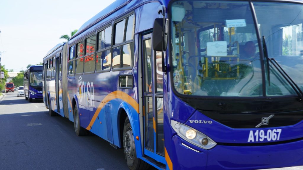 El relanzamiento institucional comenzará en el Corredor 27 de Febrero con autobuses renovados, mejoras operativas y un enfoque en reducir costos para miles de usuarios del Gran Santo Domingo.