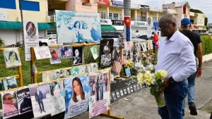 La medida honra a víctimas de la tragedia y refuerza el llamado a justicia