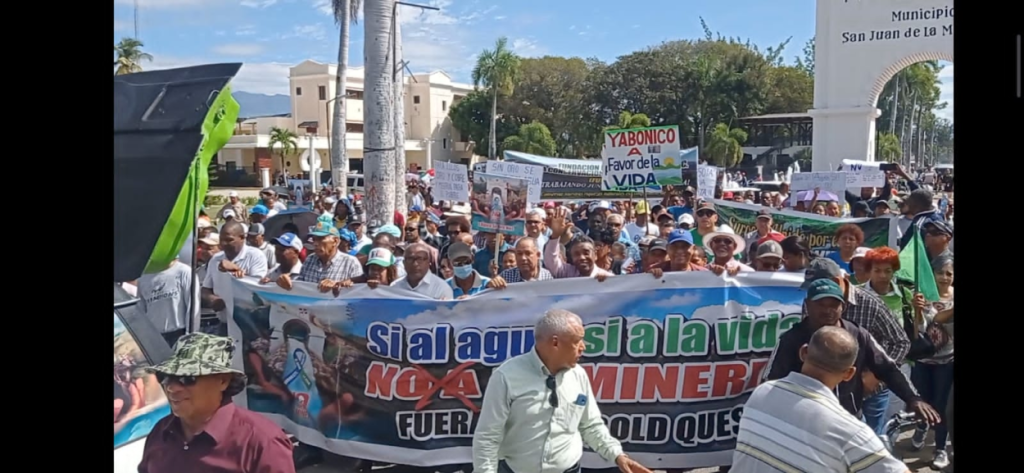 Comunidad rechaza proyectos extractivos mientras autoridades llaman a consenso basado en estudios técnicos.