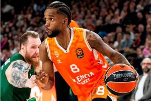 El dominicano del Valencia Basket recibe el premio Rising Star tras liderar estadísticas en su debut europeo.