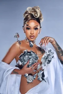 La artista dominicana presenta su nuevo álbum en un evento exclusivo que impulsa su proyección internacional